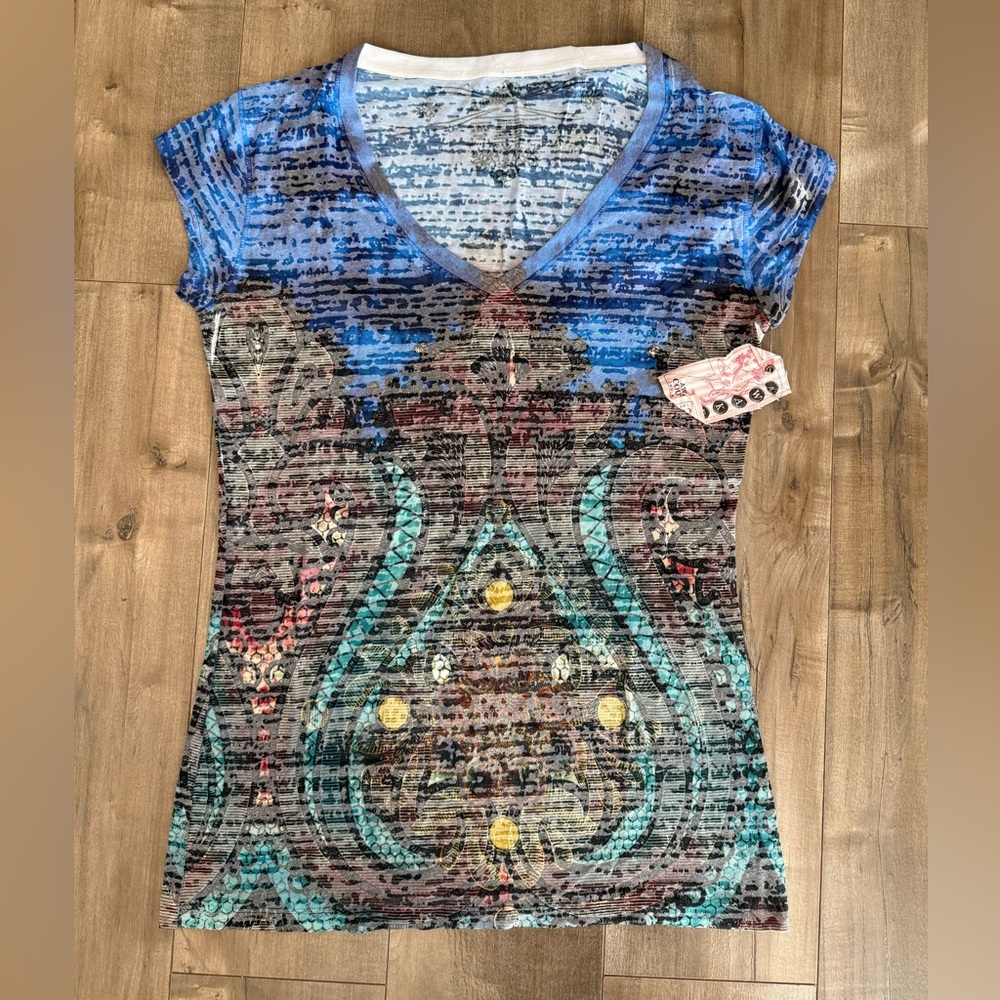 Lot of 3 NEW Awake Couture Los Angeles‎ V-Neck Shirt Short Sleeve Women Medium - Picture 2 of 13